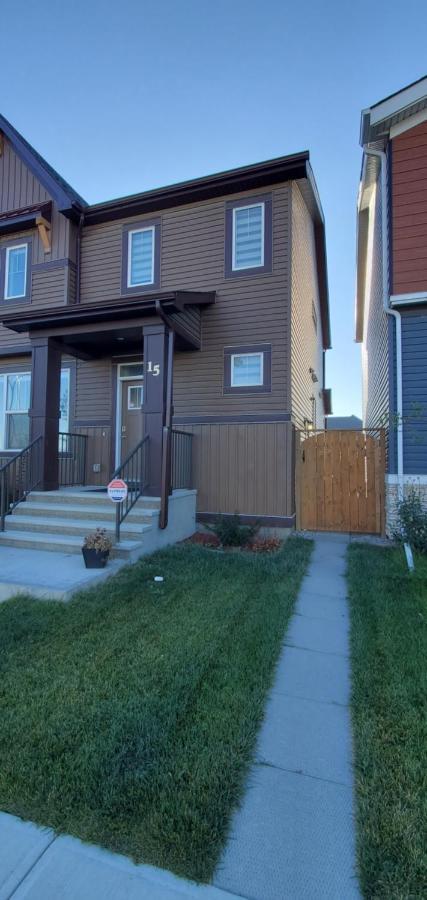 Delightful 1-Bedroom Private Suite In A New Home YYC Exterior foto